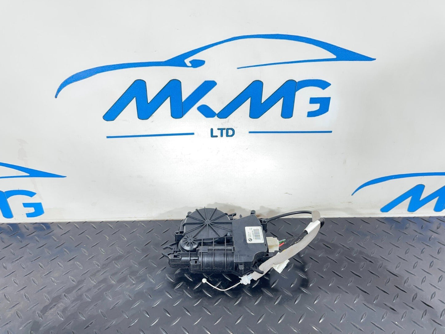 14-21 BMW 2 SERIES ACTIVE TOURER F45 F46 TAILGATE BOOT LID REAR LOCK MECHANISM
