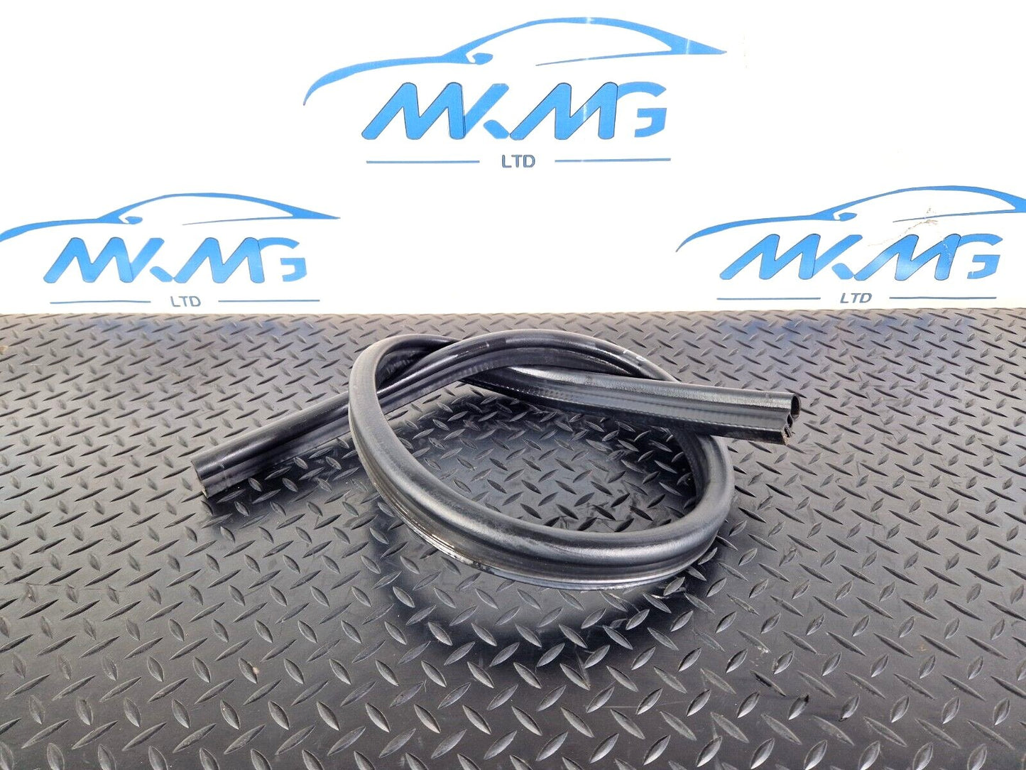 Audi Unknown Part Type 8W0823723A