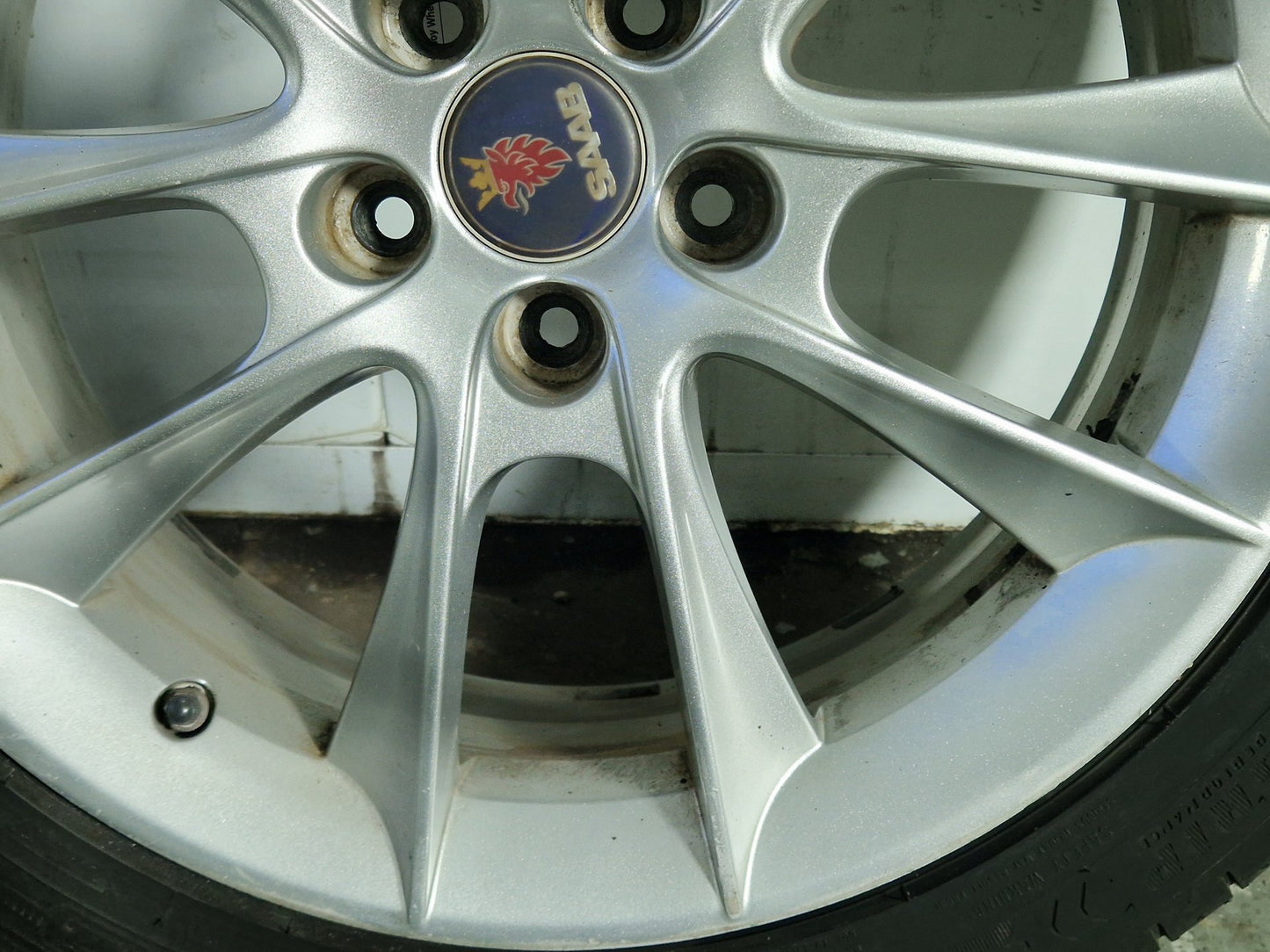 Saab 9-3 MK2 (440) 18" Alloy Wheel with Tyre ~6mm 225/45/18 12763042