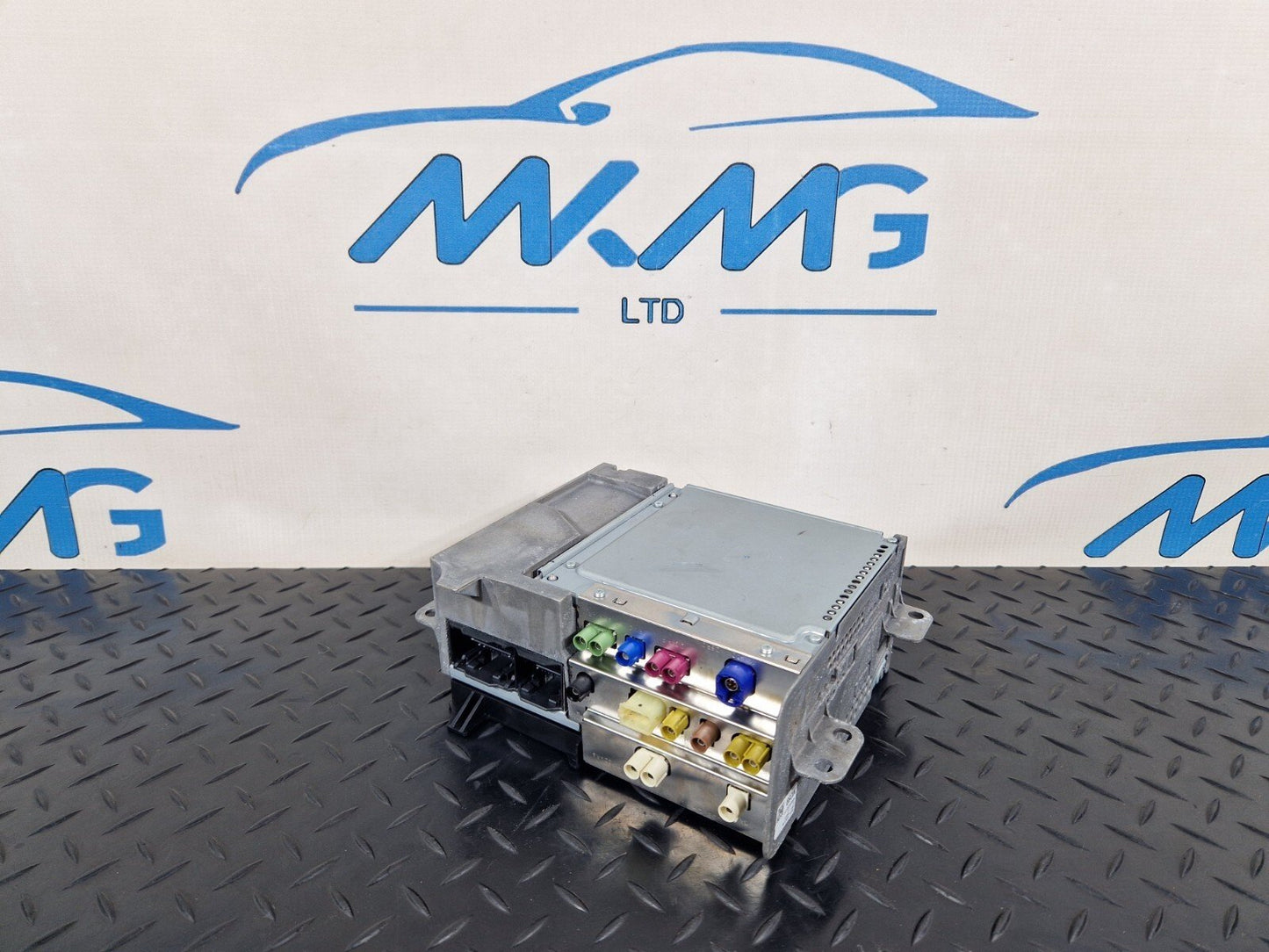 19-ON MERCEDES BENZ B CLASS W247 RADIO MULTIMEDIA NAVI HEAD UNIT A2479004408