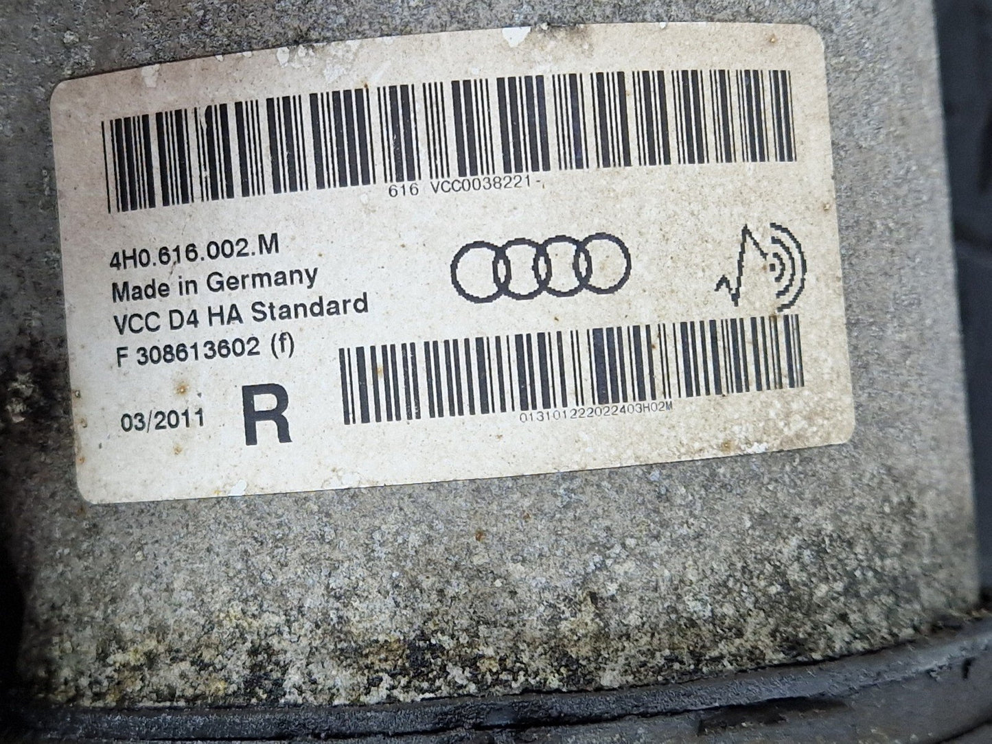 10-17 AUDI A8 4H REAR RIGHT O/S AIR SUSPENSION SHOCK ABSORBER 4H0616002M