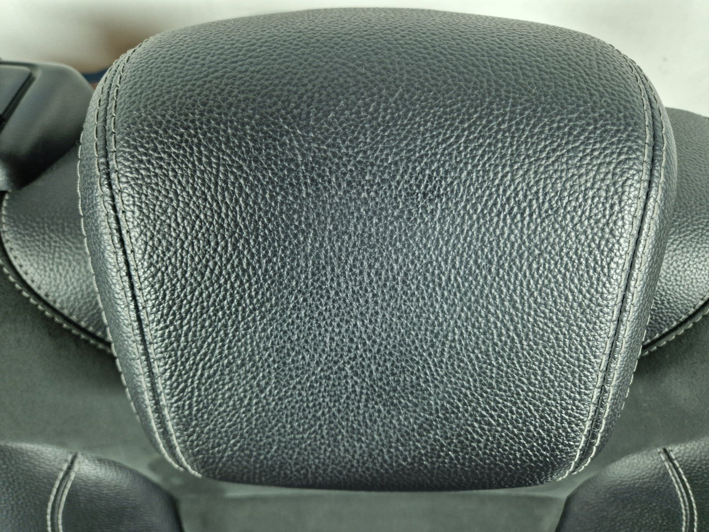11-19 MERCEDES BENZ ML W166 REAR SEAT BACKREST LEFT SIDE HALF LEATHER IN BLACK