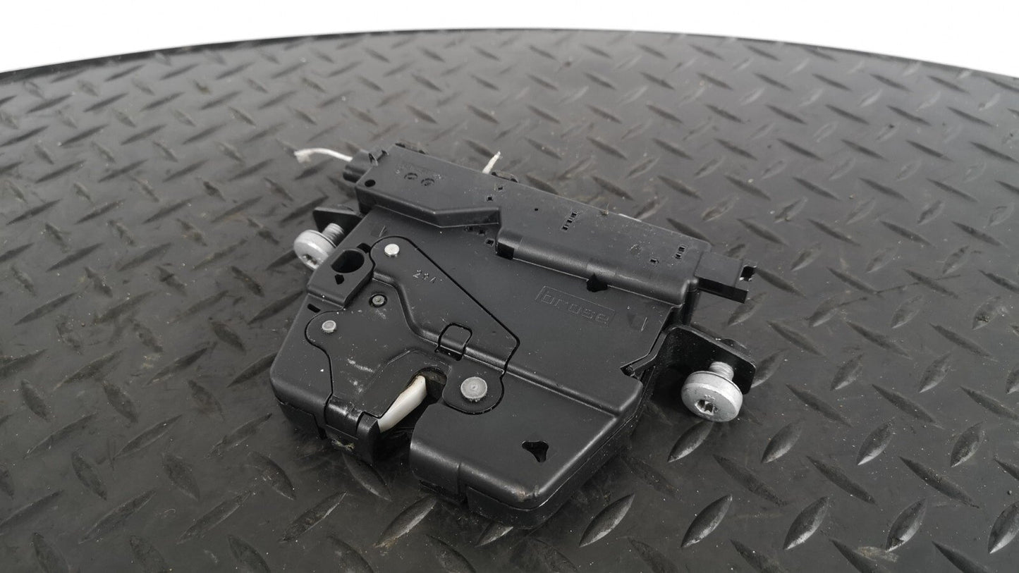 16-19 AUDI A4 B9 S-LINE SALOON GENUINE TAILGATE LOCK MECHANISM OEM 3G0827503A