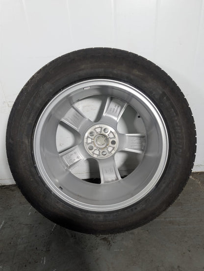 Land Rover Defender L663 OEM 20" Alloy Wheel with Tyre 7mm 255/60/20 L8B21007GB