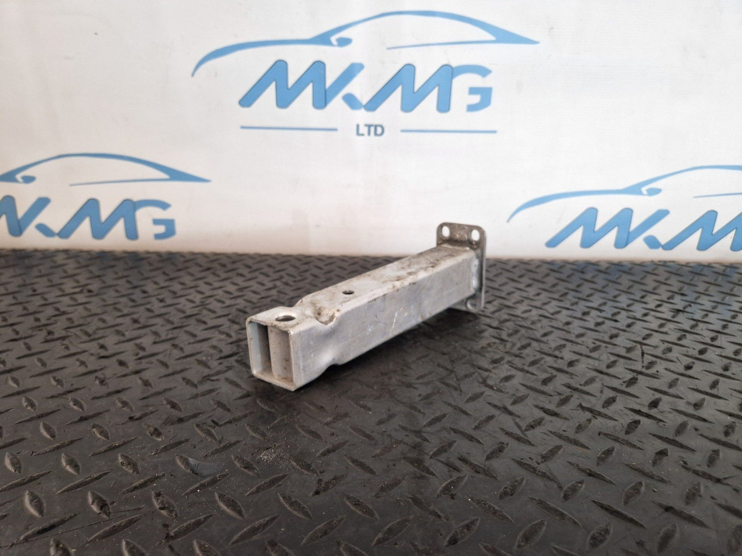 16-20 AUDI Q7 4M 3.0 DIESEL CRTC OEM FRONT LEFFT N/S/F CRASH ABSORBER 4M0802037A