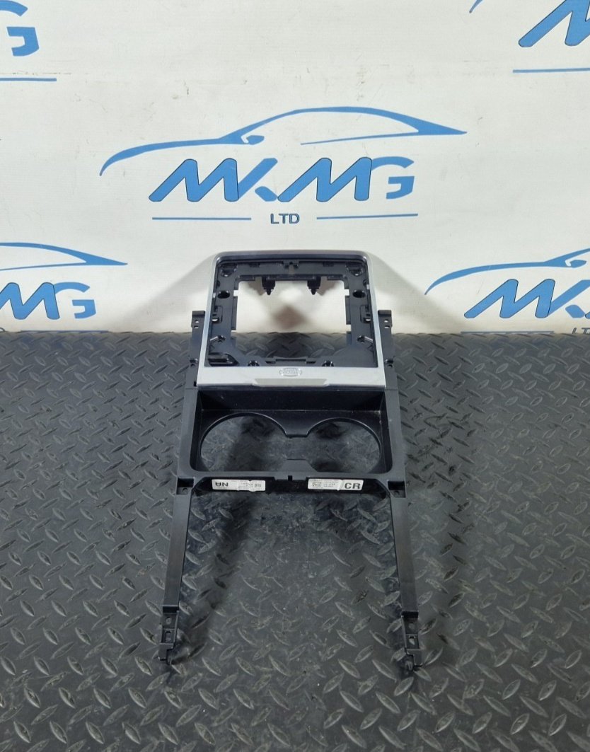 19-ON RANGE ROVER EVOQUE L551 CENTER CONSOLE CUP HOLDER TRIM BEZEL K8D2045K98A
