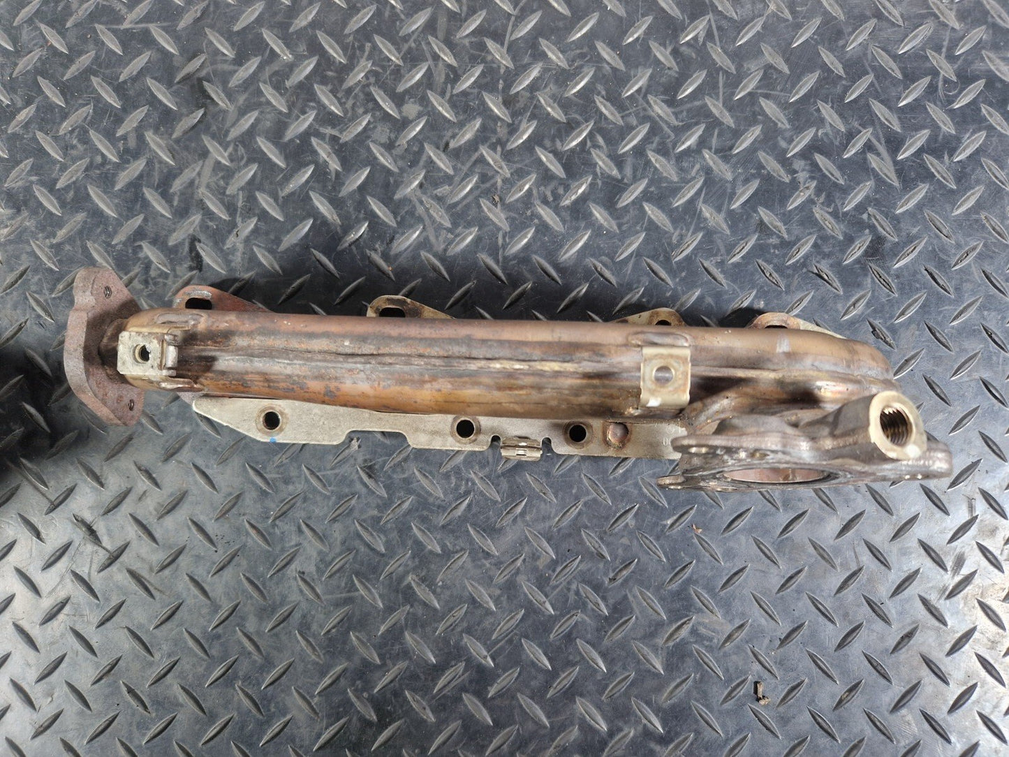 14-21 MERCEDES BENZ C300h W205 EXHAUST MANIFOLD A651140027