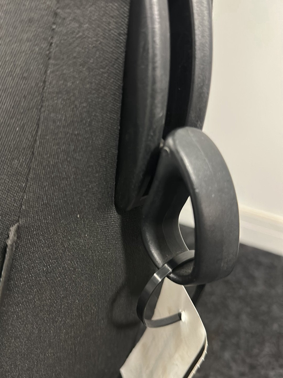 Volkswagen Polo 6R - MK5 Hatchback Genuine Front Left N/S Passenger Seat