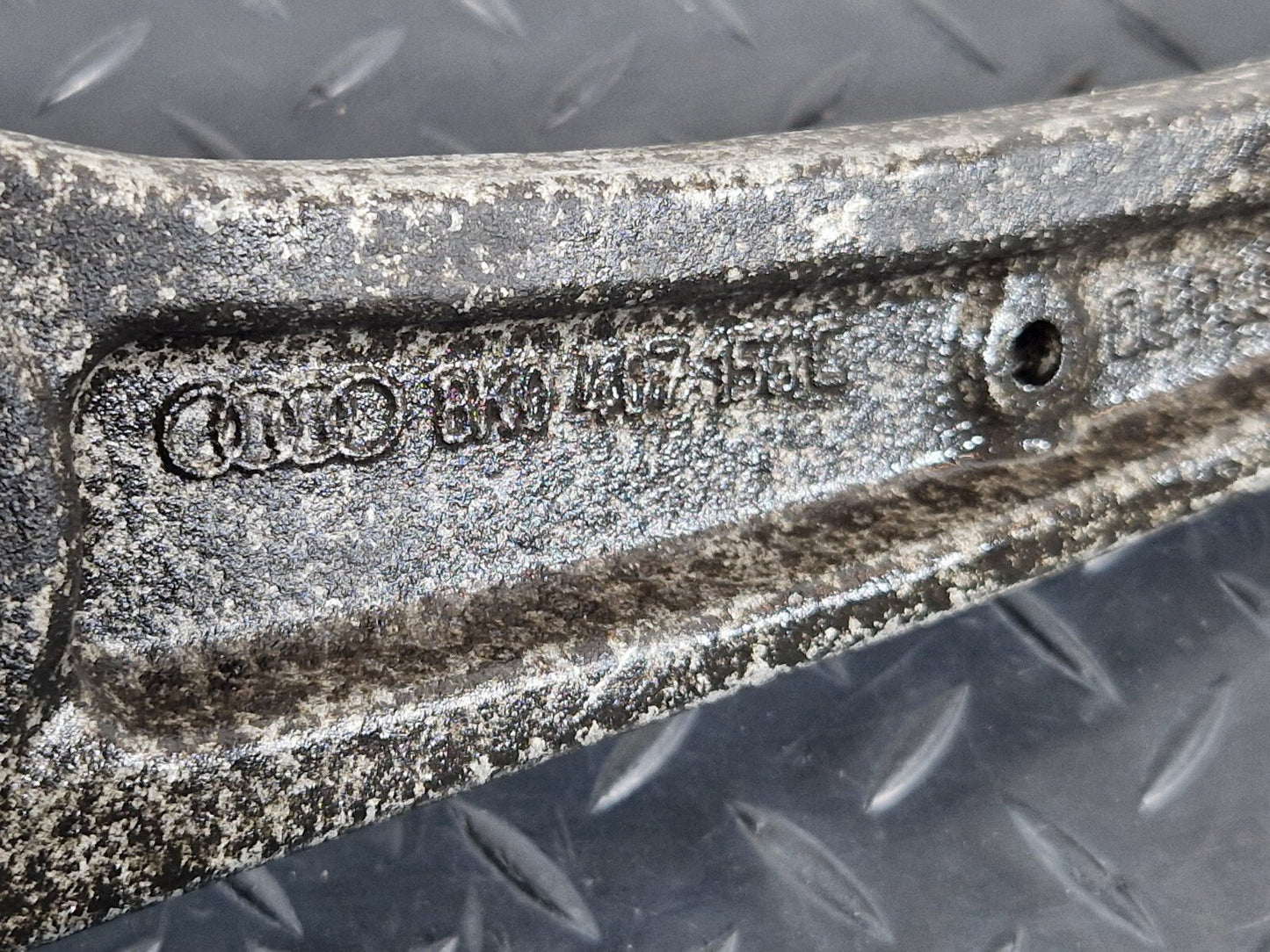 12-18 AUDI A6 C7 GENUINE FRONT RIGHT CONTROL ARM 8K0407156C