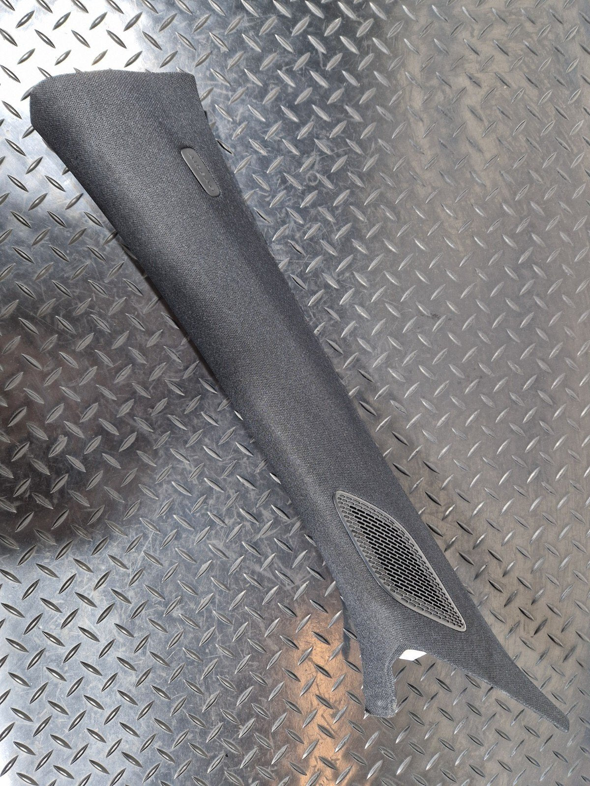 19-ON MERCEDES BENZ A CLASS LEFT SIDE A PILLAR TRIM COVER A1776900000