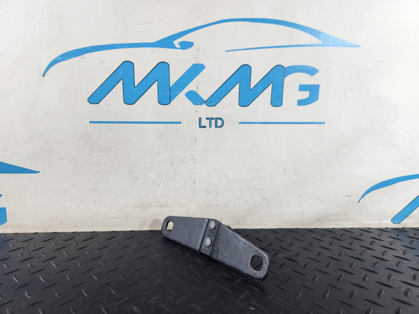 Range Rover Evoque L551 Tailgate Boot Lid Striker Catch Plate HK83-404B12-AB