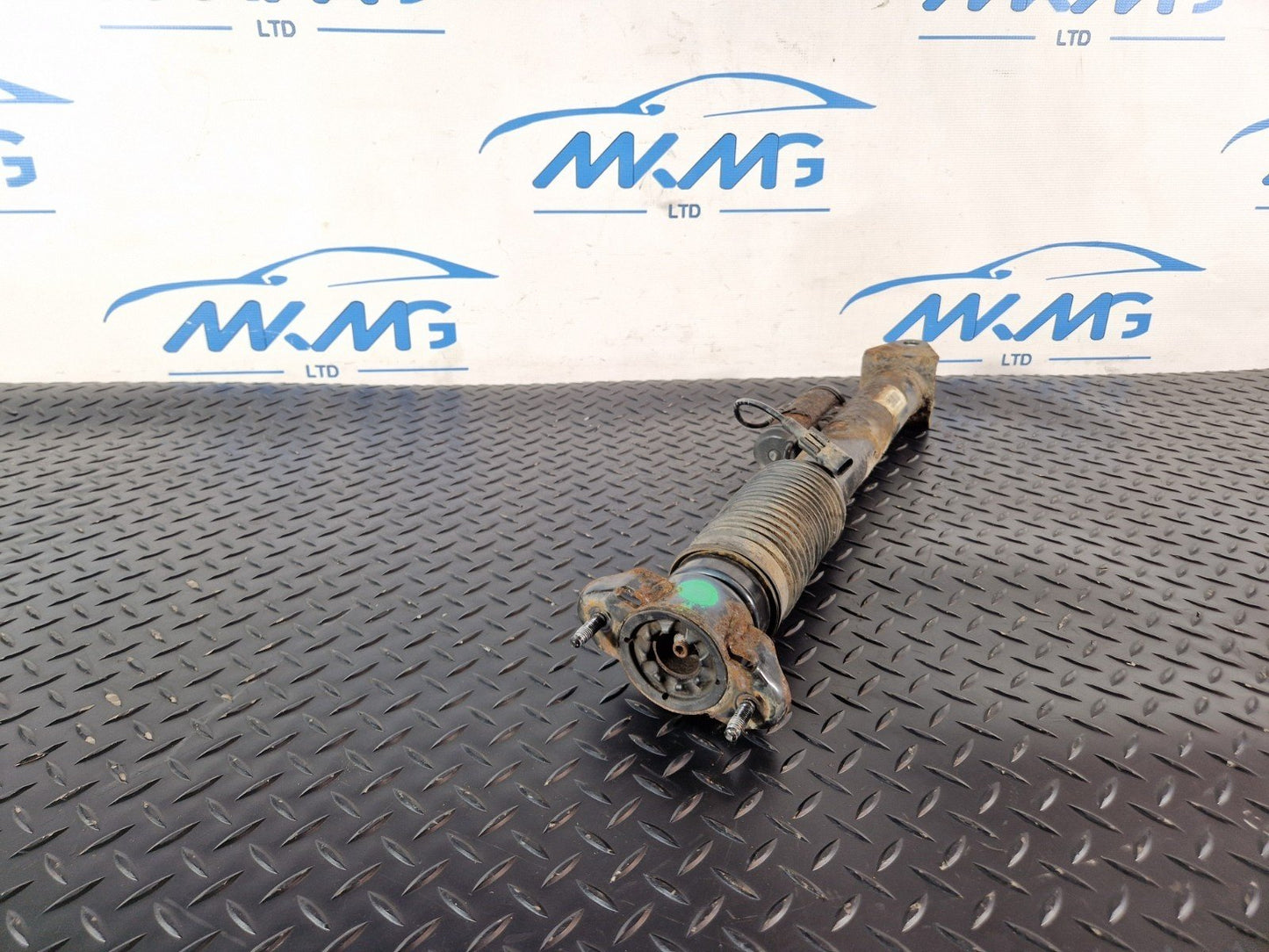 16-19 MERCEDES BENZ GLE W166 REAR SHOCK ABSORBER FITS LEFT & RIGHT A1663261300