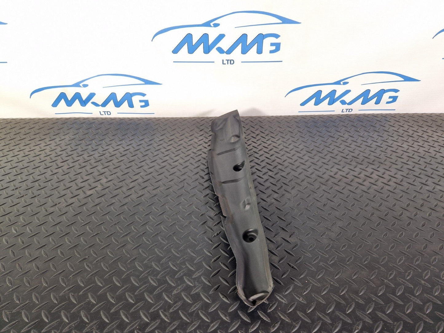 16-19 AUDI A4 B9 S-LINE GENUINE WING FENDER TRIM PANEL FRONT LEFT PASSENGER SIDE