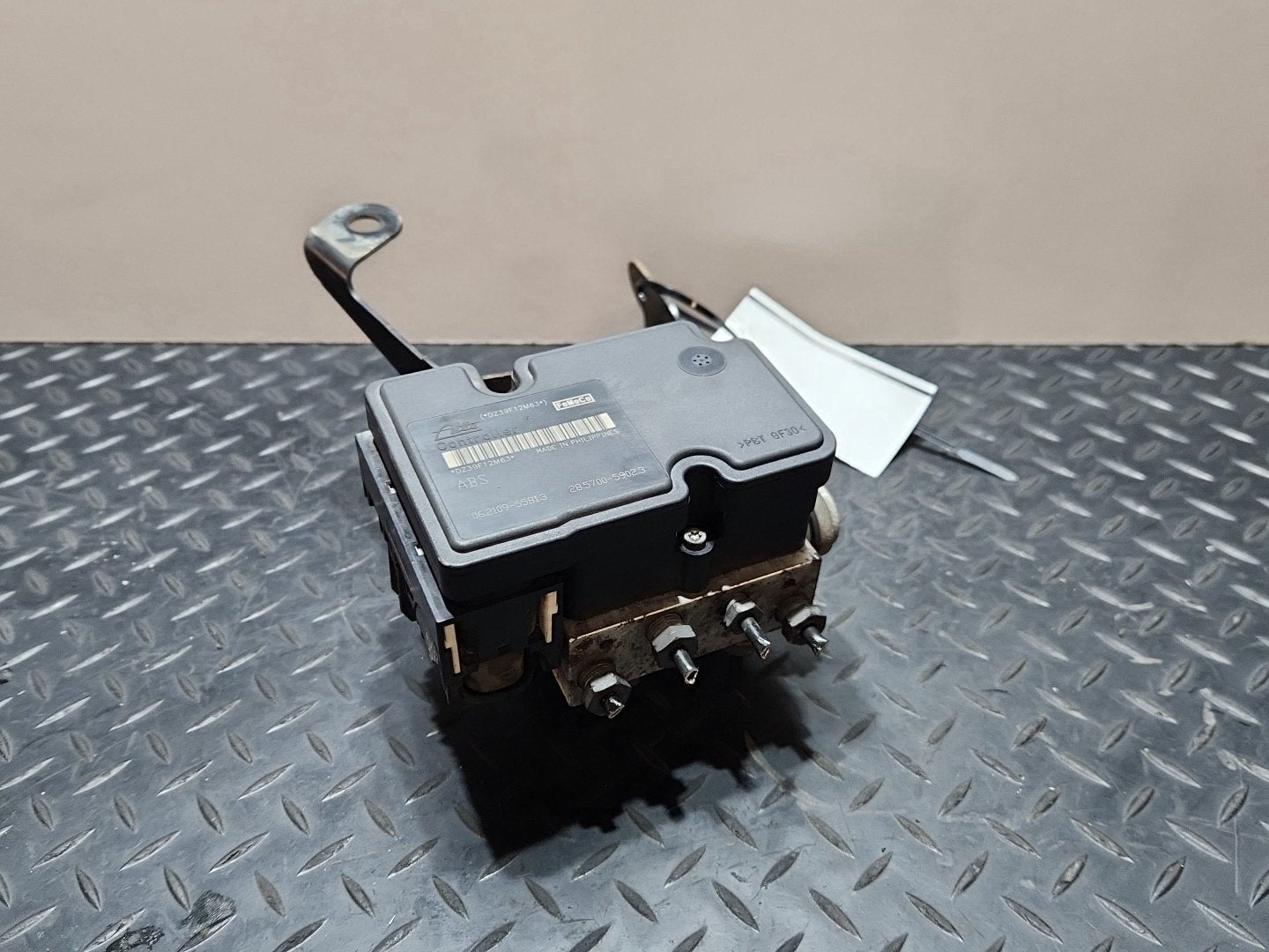 Ford Fiesta MK7 Hatchback Genuine ABS Pump Modulator Control Unit BV512M110AD