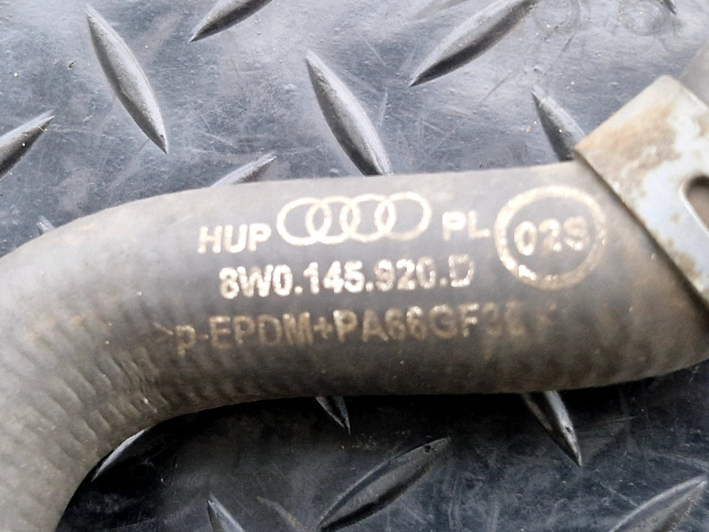 16-19 AUDI A4 B9 GENUINE WATER COOLANT PIPE HOSE 8W0145920D