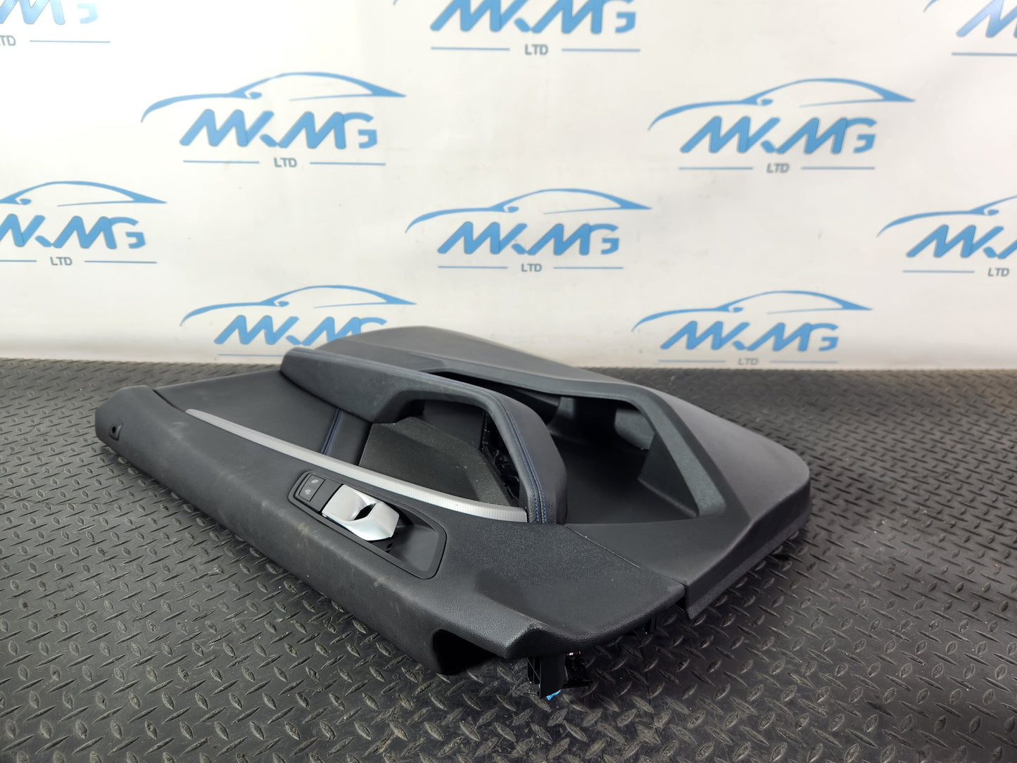 BMW 118i F40 Front Right O/S Driver Side Door Card Panel Trim