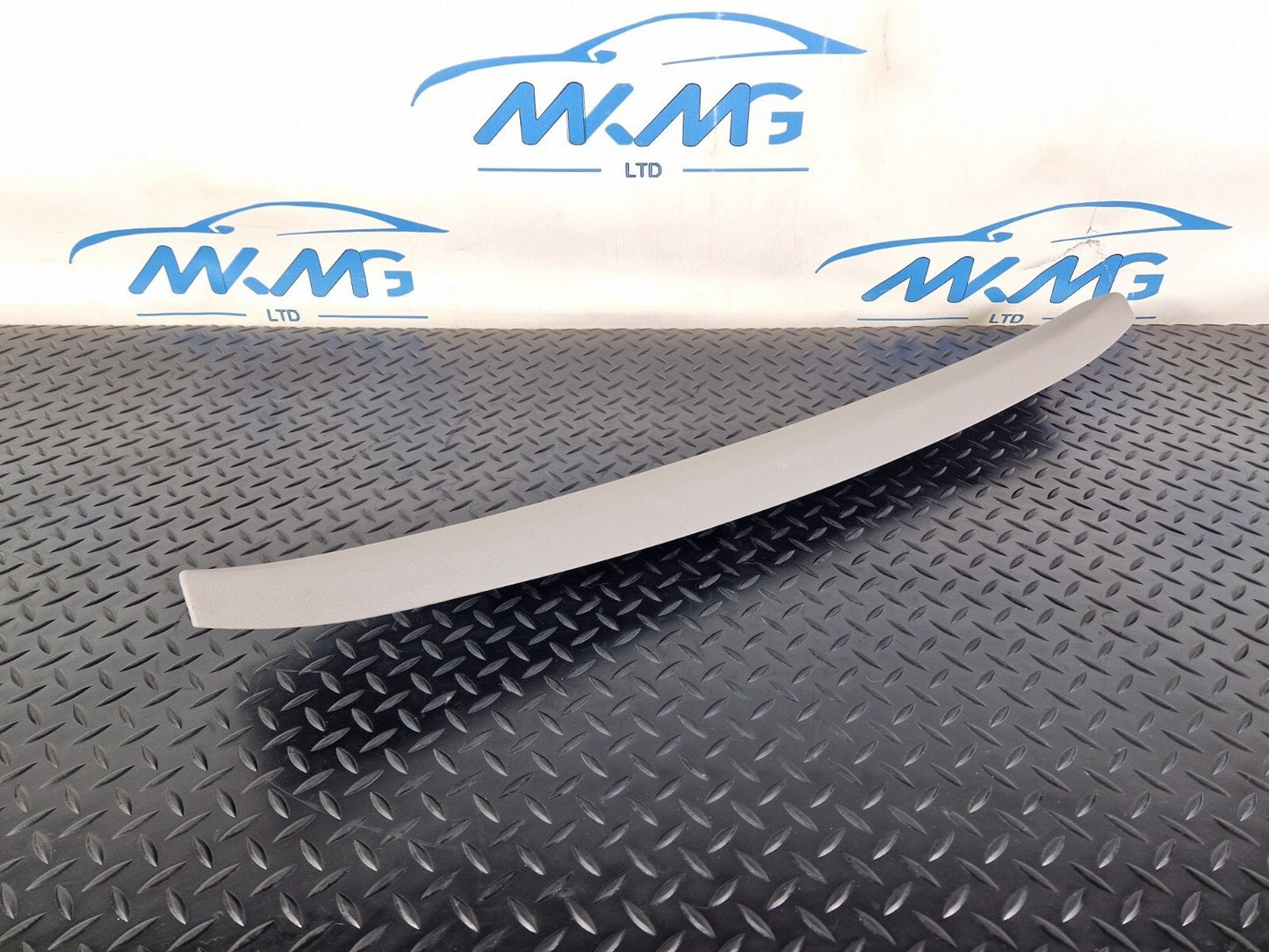 14-21 BMW 2 SERIES F45 F46 218i TAILGATE BOOT CENTRAL INNER TRIM PANEL 8065340