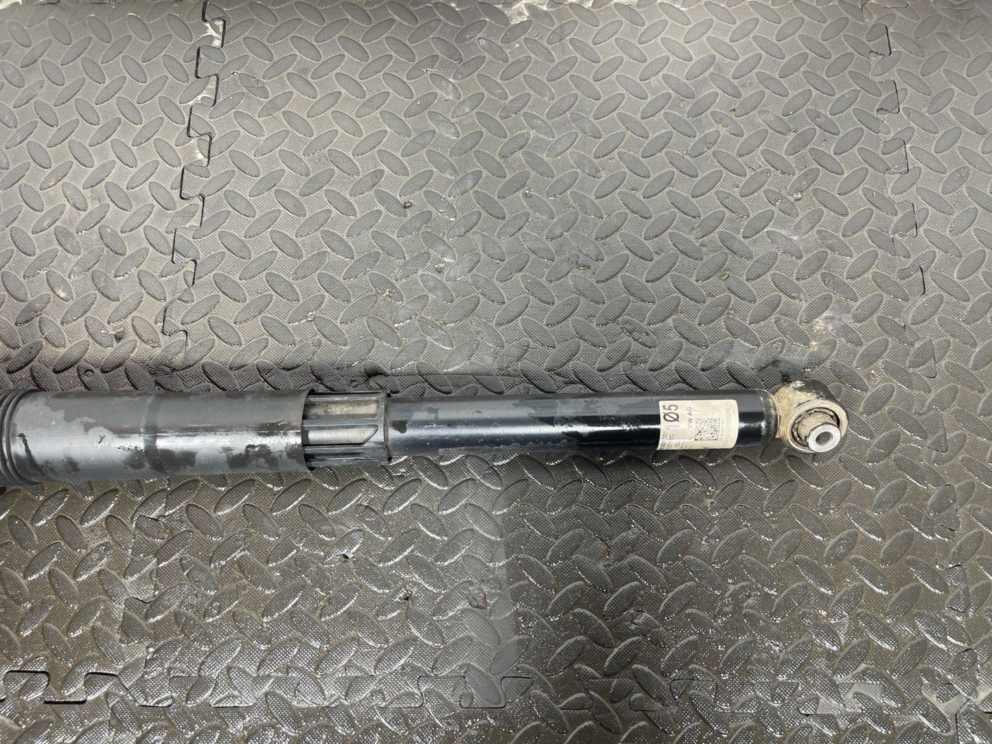 17-20 VW GOLF Electric MK7.5 Rear fits both sides Shock Absorber 5Q0512011MD