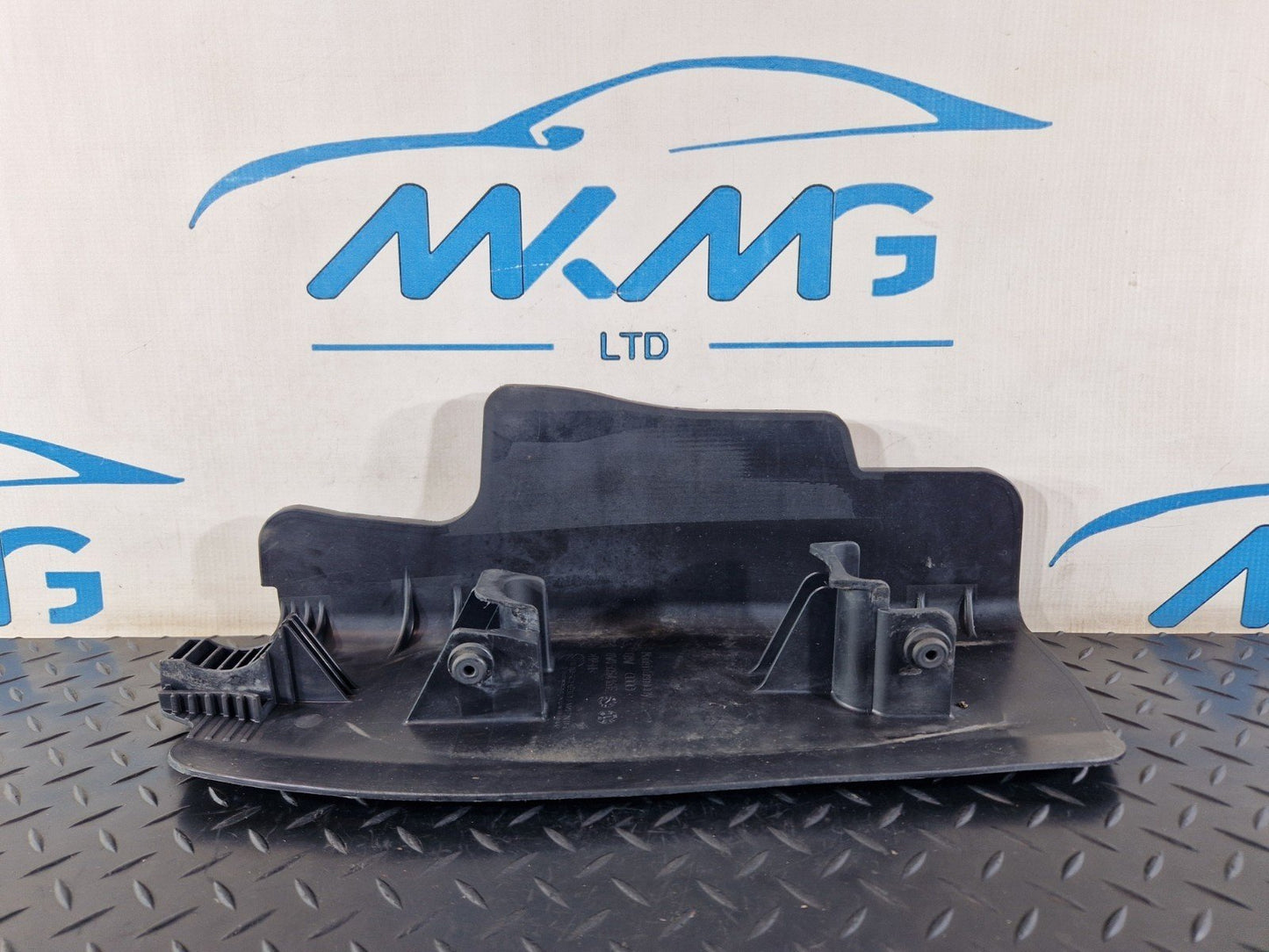 Audi Unknown Part Type 8W0505416E