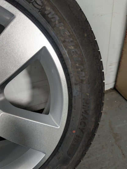 Land Rover Defender L663 OEM 20" Alloy Wheel with Tyre 7mm 255/60/20 L8B21007GB