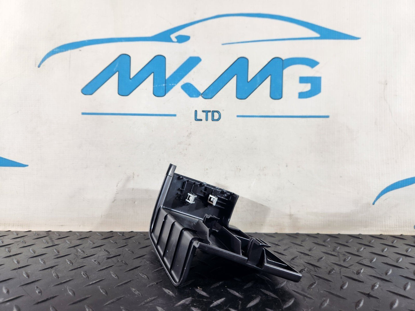 16-20 AUDI Q7 4M 2ND ROW REAR RIGHT O/S/R SEAT TRACK TRIM COVER 4M0883686E