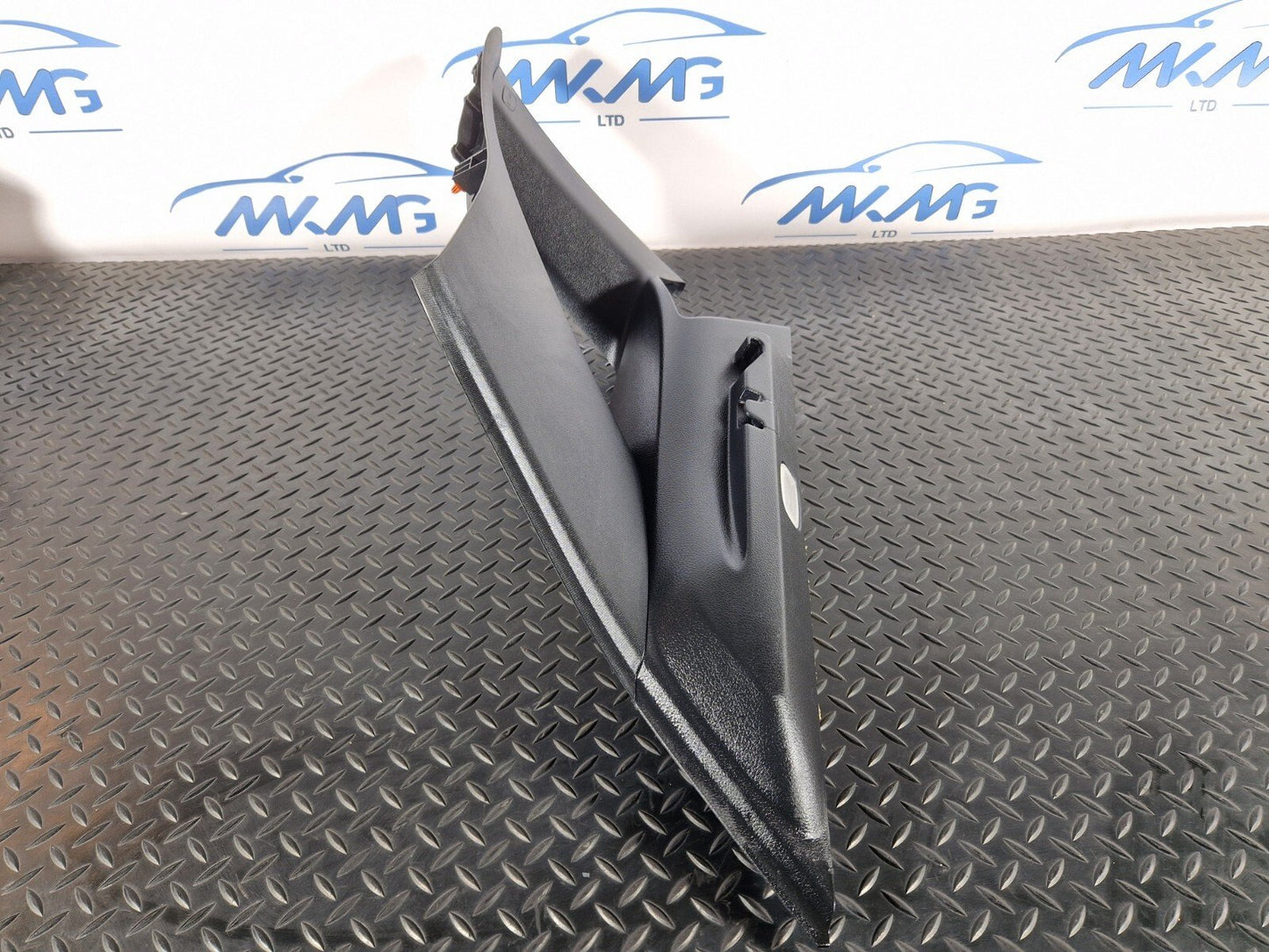 19-ON MERCEDES B CLASS W247 REAR LEFT C PILLAR TRIM COVER  A2476901100