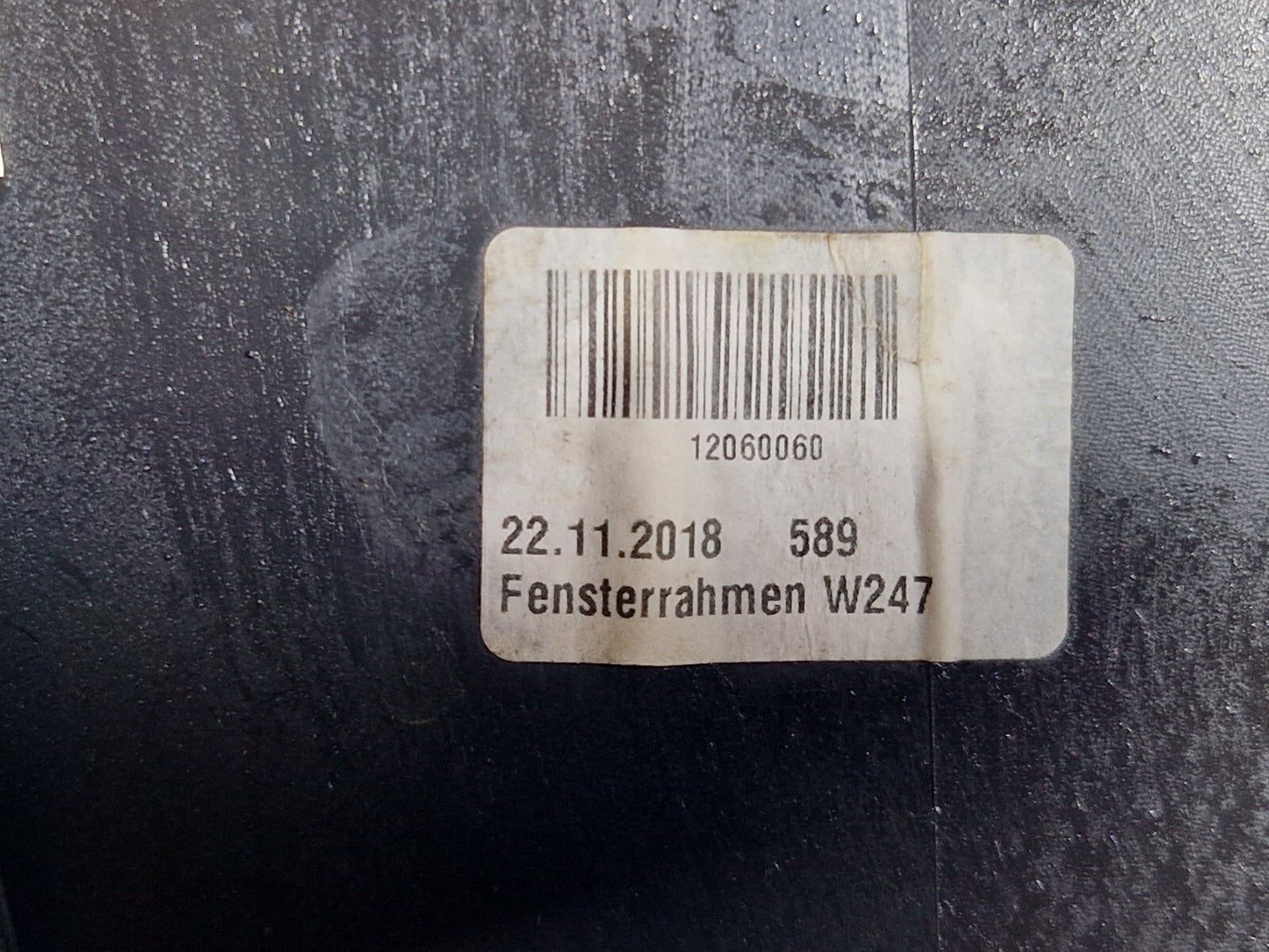19-ON MERCEDES BENZ B CLASS W247 REAR TAILGATE WINDOW FRAME TRIM A2477402500