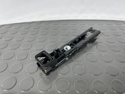 16-19 AUDI A4 B9 GENUINE DRIVER RIGHT SEAT BELT HEIGHT ADJUSTER 4M0857819