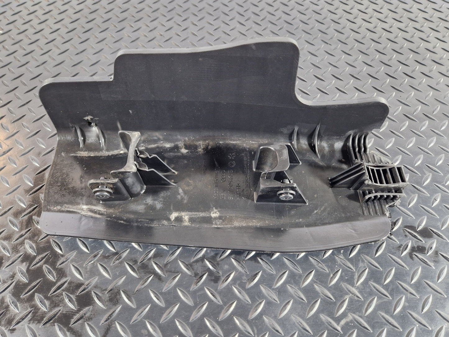 16-23 AUDI A5 F5 SPORTBACK S-LINE REAR LEFT CONTROL ARM COVER 8W0505415E
