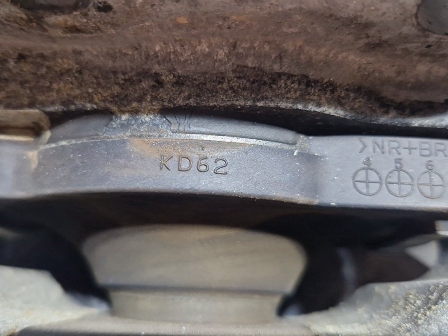 Mazda 6 MK3 (GJ) Saloon 2.2L Diesel SH3 Genuine Engine Mount Holder Support