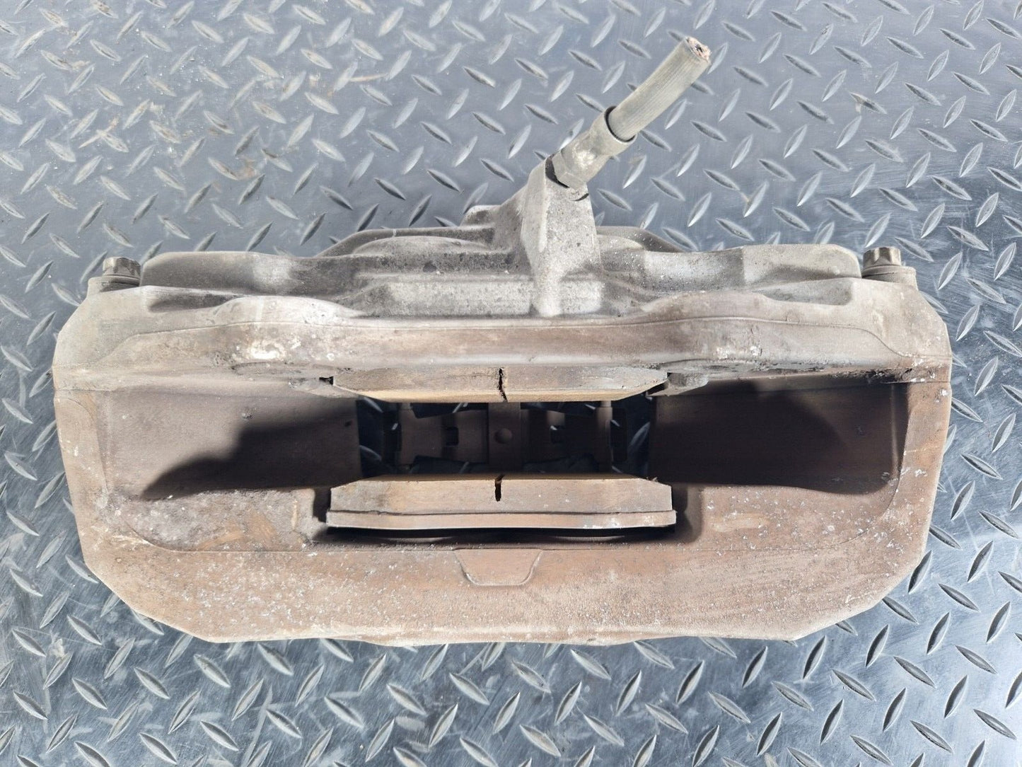 14-21 MERCEDES C CLASS W205 GENUINE BRAKE CALIPER FRONT LEFT SIDE A0114219798
