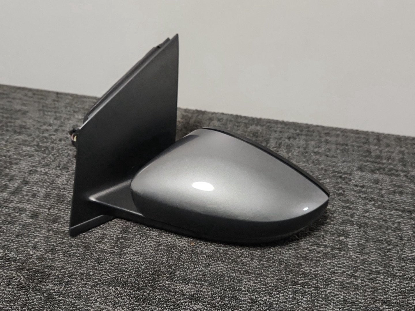 Volkswagen Polo 6R - MK5 Hatchback Front Left Wing Mirror in Pepper Grey U5/D7R