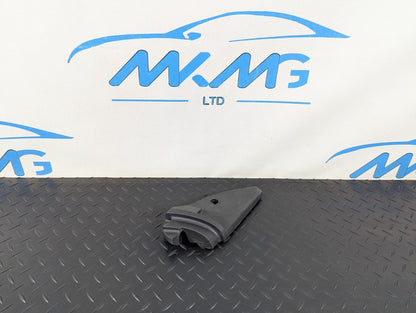 16-22 BMW X1 F48 FRONT RIGHT SIDE DOOR WINDOW FRAME TRIM CORNER FOAM 31900346