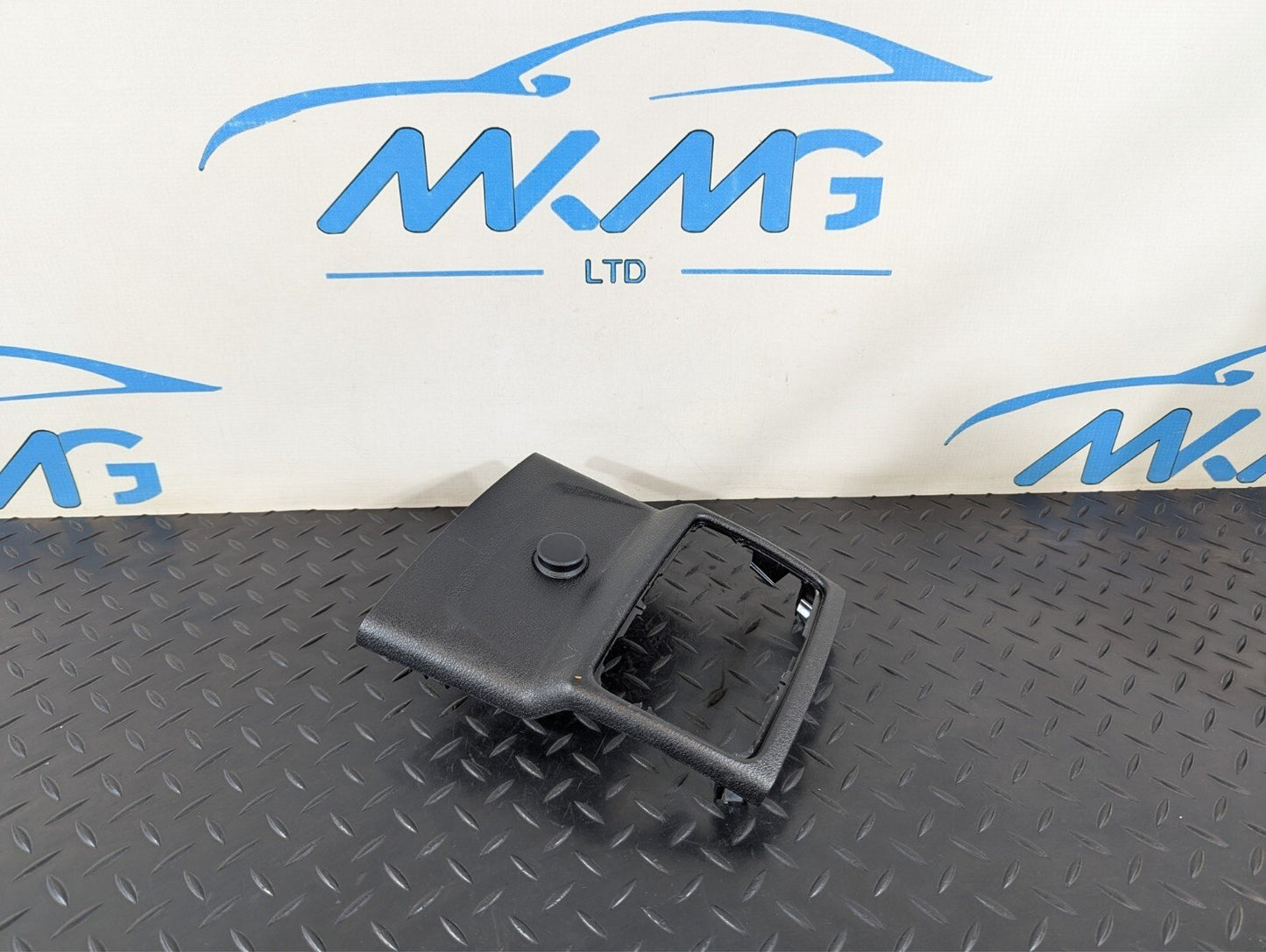 16-22 BMW X1 F48 B47 GENUINE OEM CENTRE CONSOLE REAR SURROUND TRIM COVER 9335205