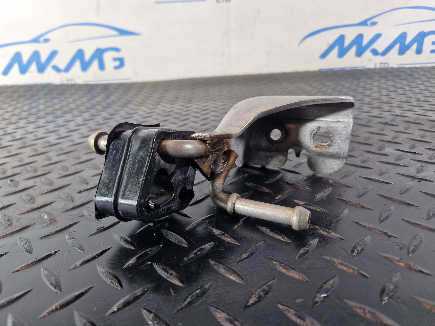 Land Rover Range Rover Evoque L551 Genuine Exhaust Mount K8D2-5N201-AC