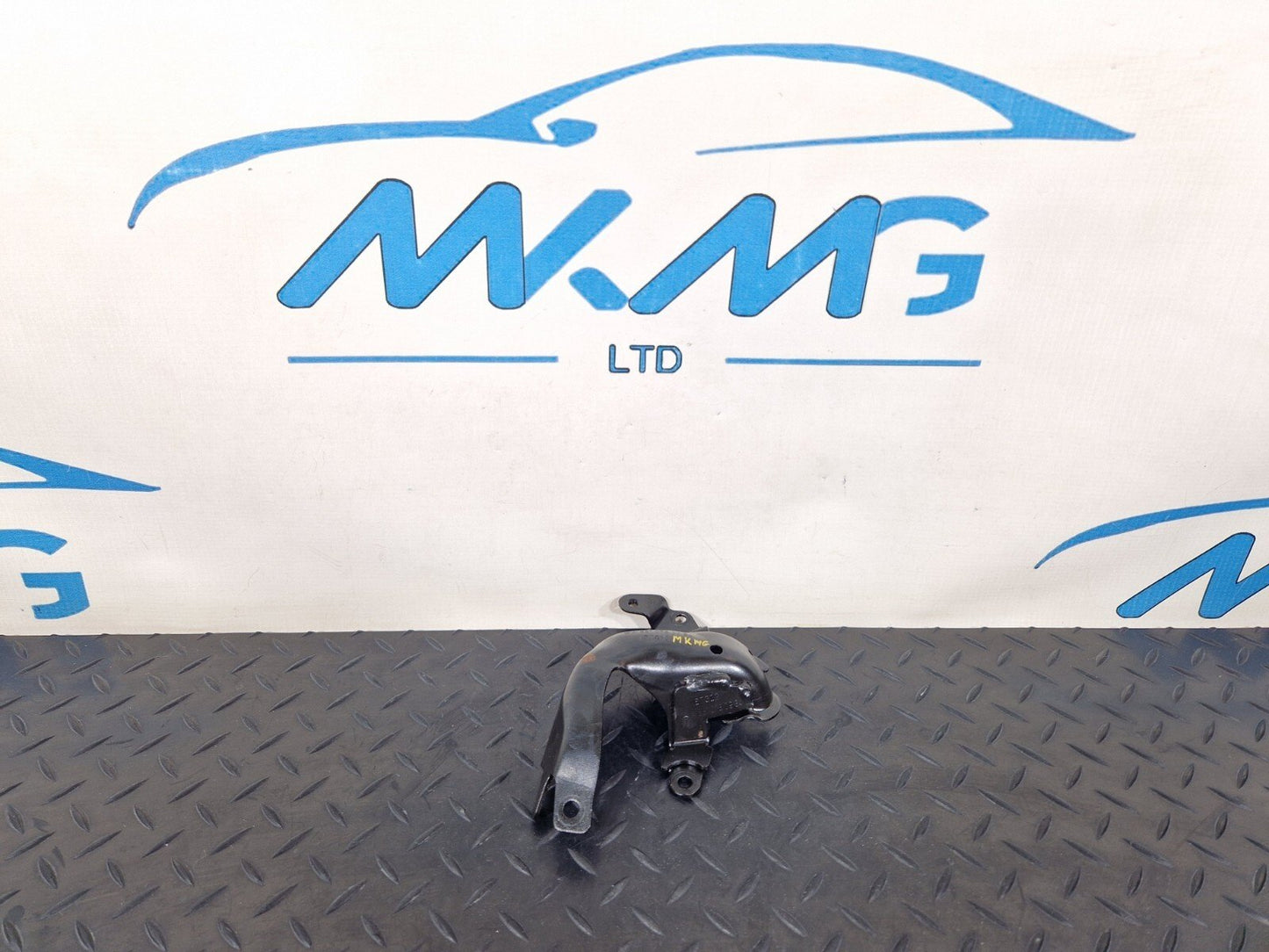 14-21 MERCEDES BENZ C220 W205 EXHAUST BRACKET HOLDER A6510780784