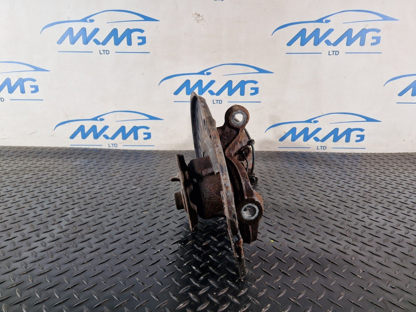 10-18 VW TOUAREG 7P OEM FRONT LEFT N/S PASSENGER SIDE WHEEL HUB 7P6407245A