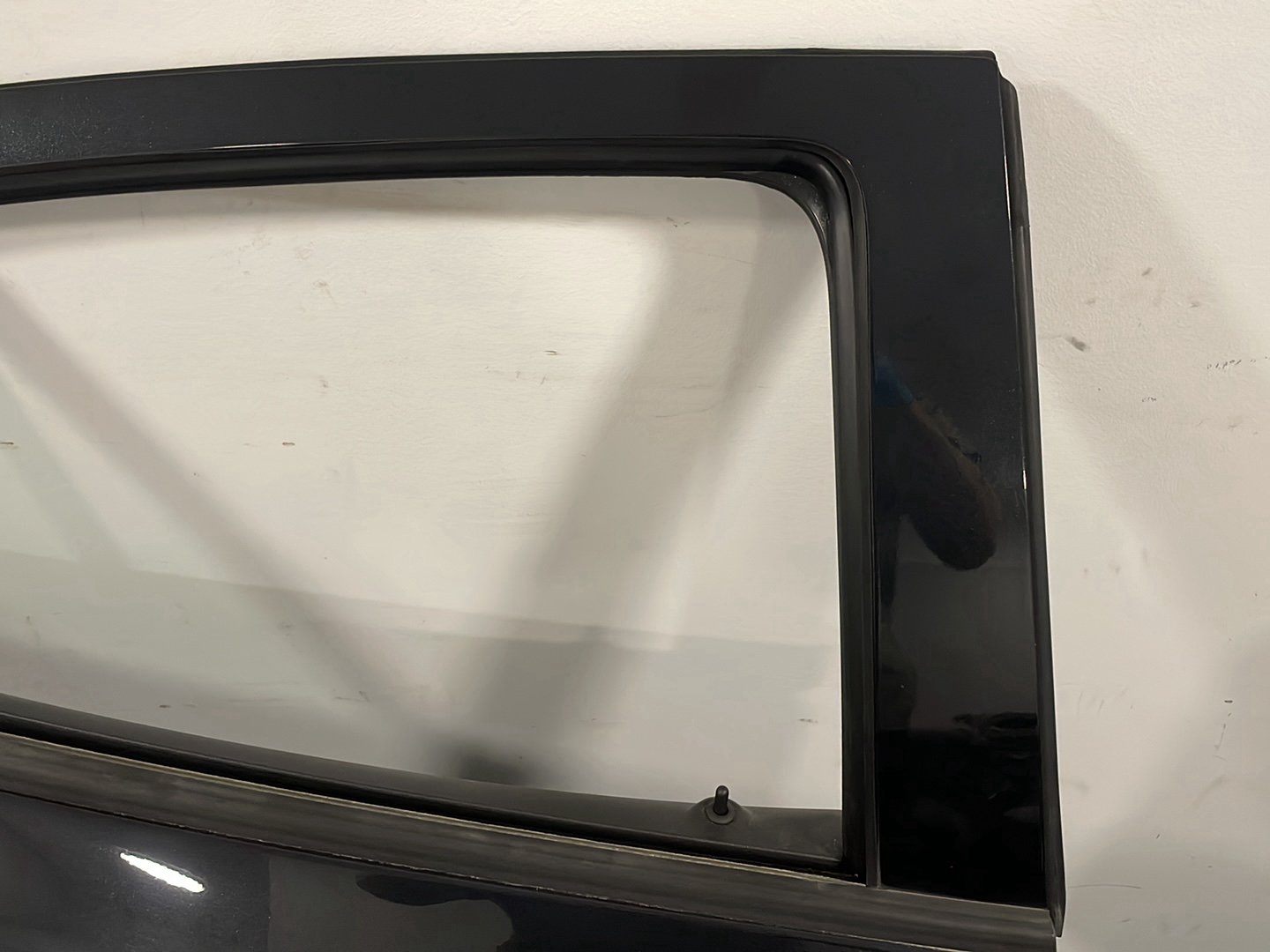 Vauxhall Mokka MK1 (G1U0) SUV Rear Right O/S Driver Complete Door in Black GAR