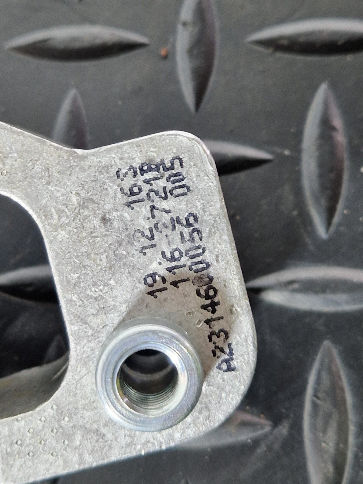 14-21 MERCEDES BENZ C220d W205 STEERING COLUMN SPINDLE SHAFT JOINT A2054620378