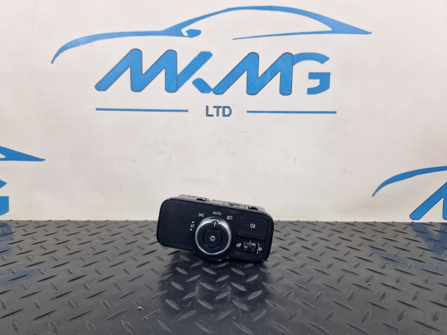 Mercedes-Benz Sprinter W907 Genuine Headlight Control Switch A9079053102