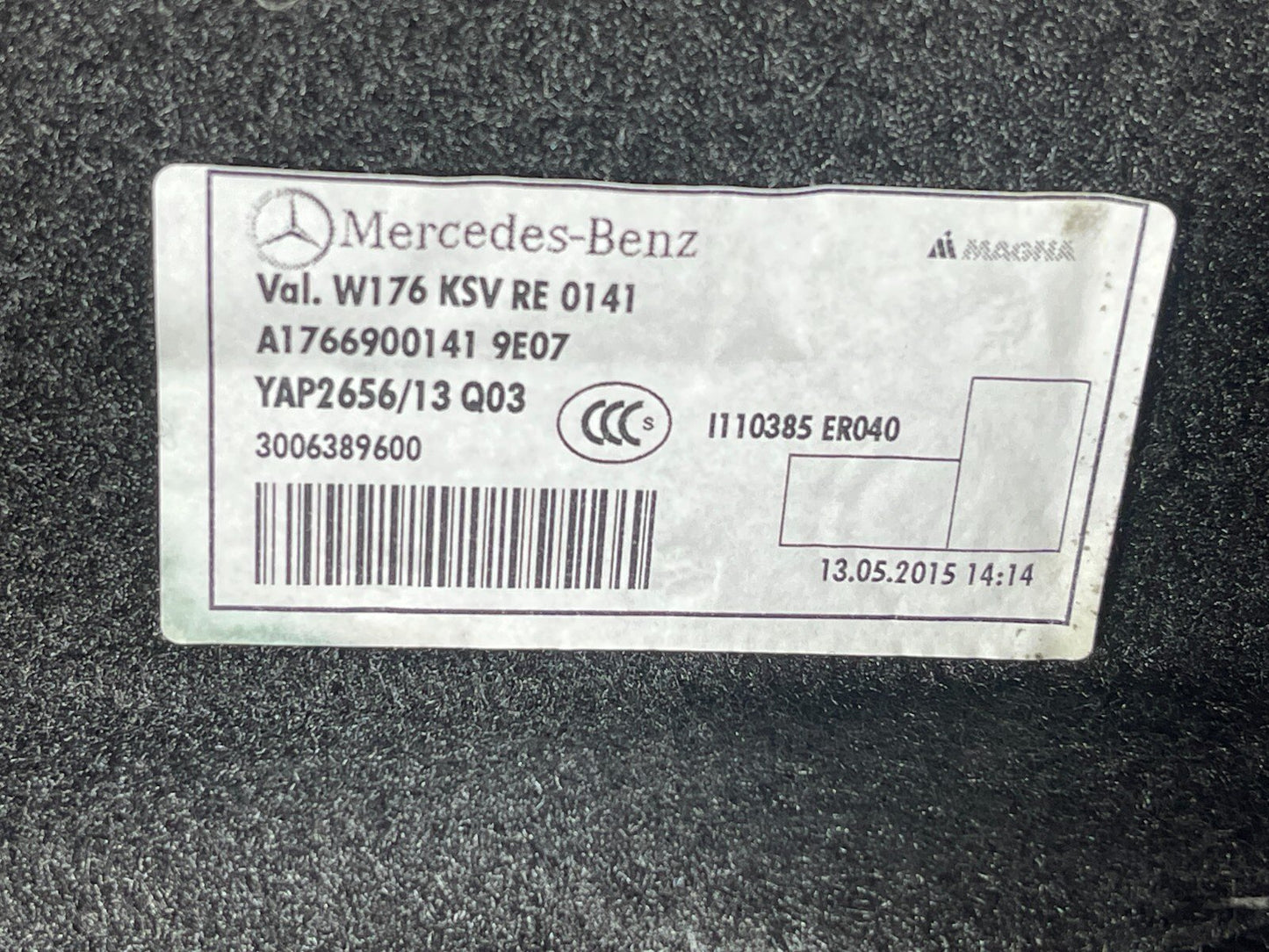 12-18 MERCEDES A-CLASS W176 GENUINE RIGHT DRIVER SIDE BOOT PANEL A1766900141