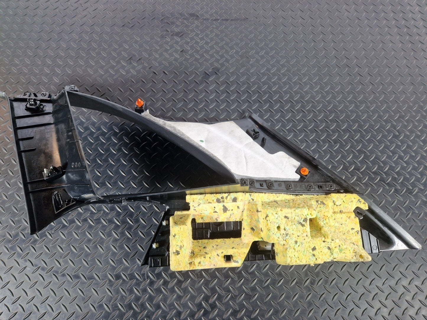 19-ON MERCEDES B CLASS W247 REAR LEFT C PILLAR TRIM COVER  A2476901100