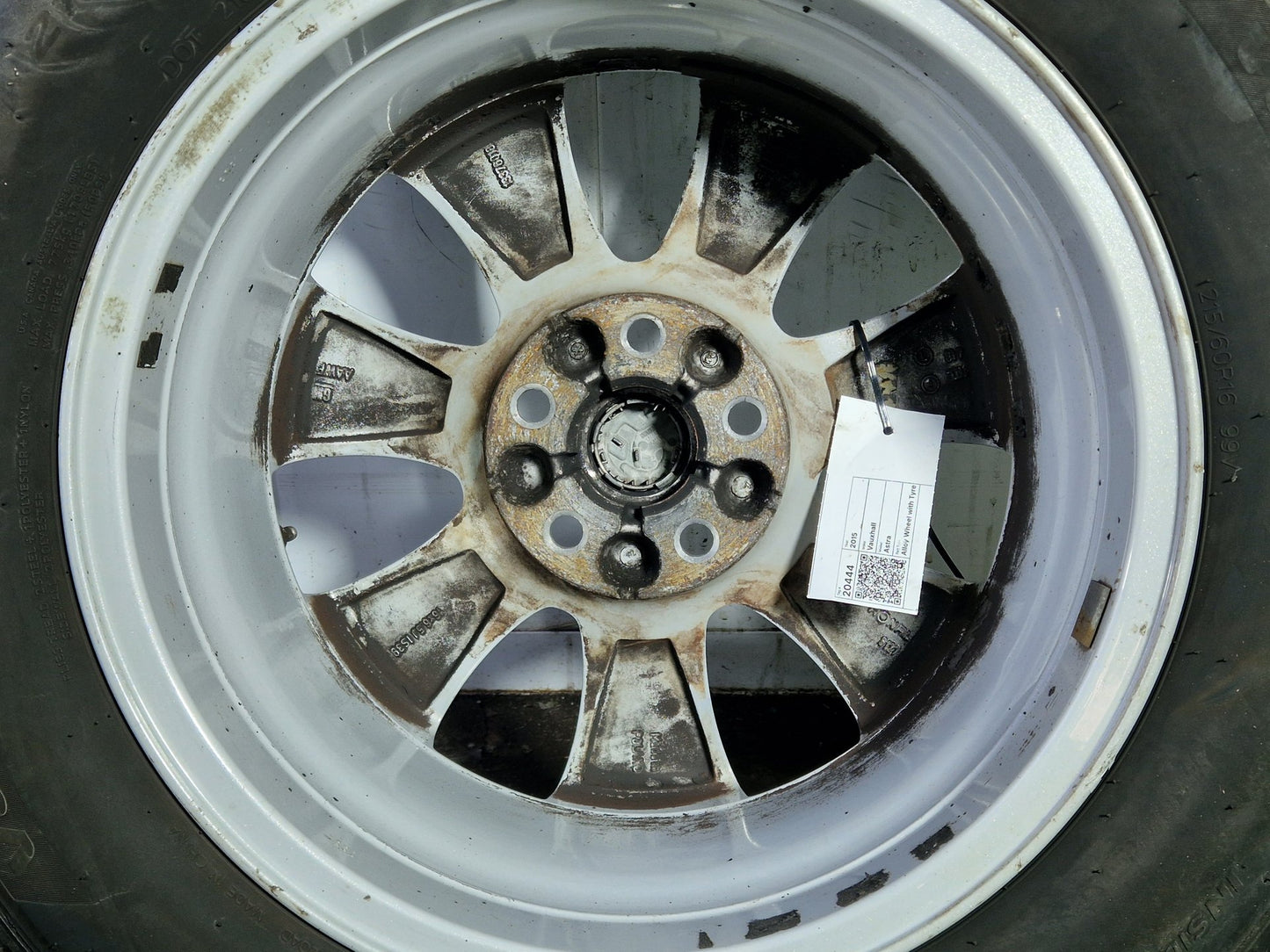 Vauxhall Astra MK6 (J) (A3400) 16" Alloy Wheel with Tyre 215/60/16 ~4mm 13376018