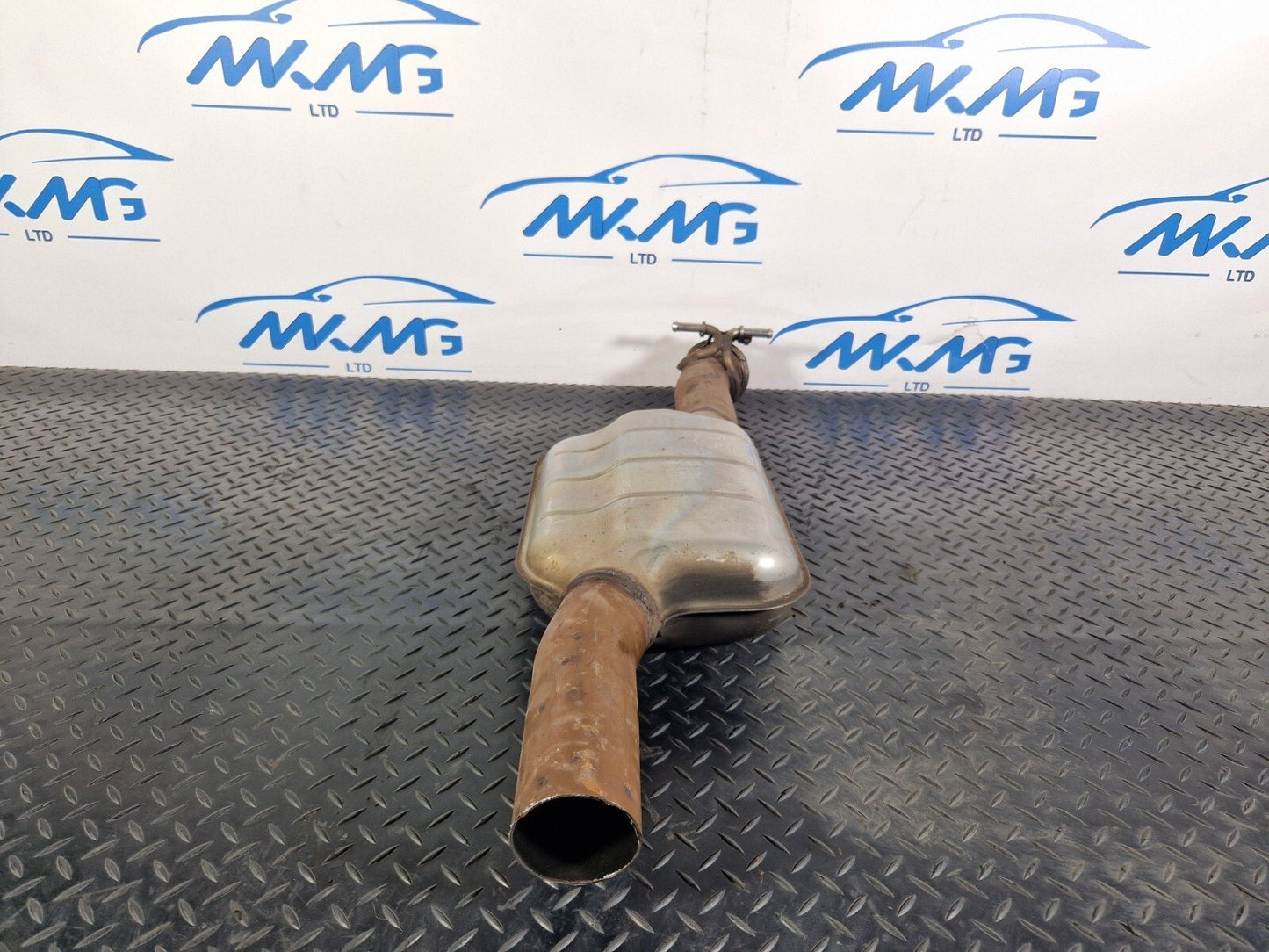 14-21  MERCEDES BENZ C-CLASS W205 EXHAUST MUFFLER SILENCER A2054910001