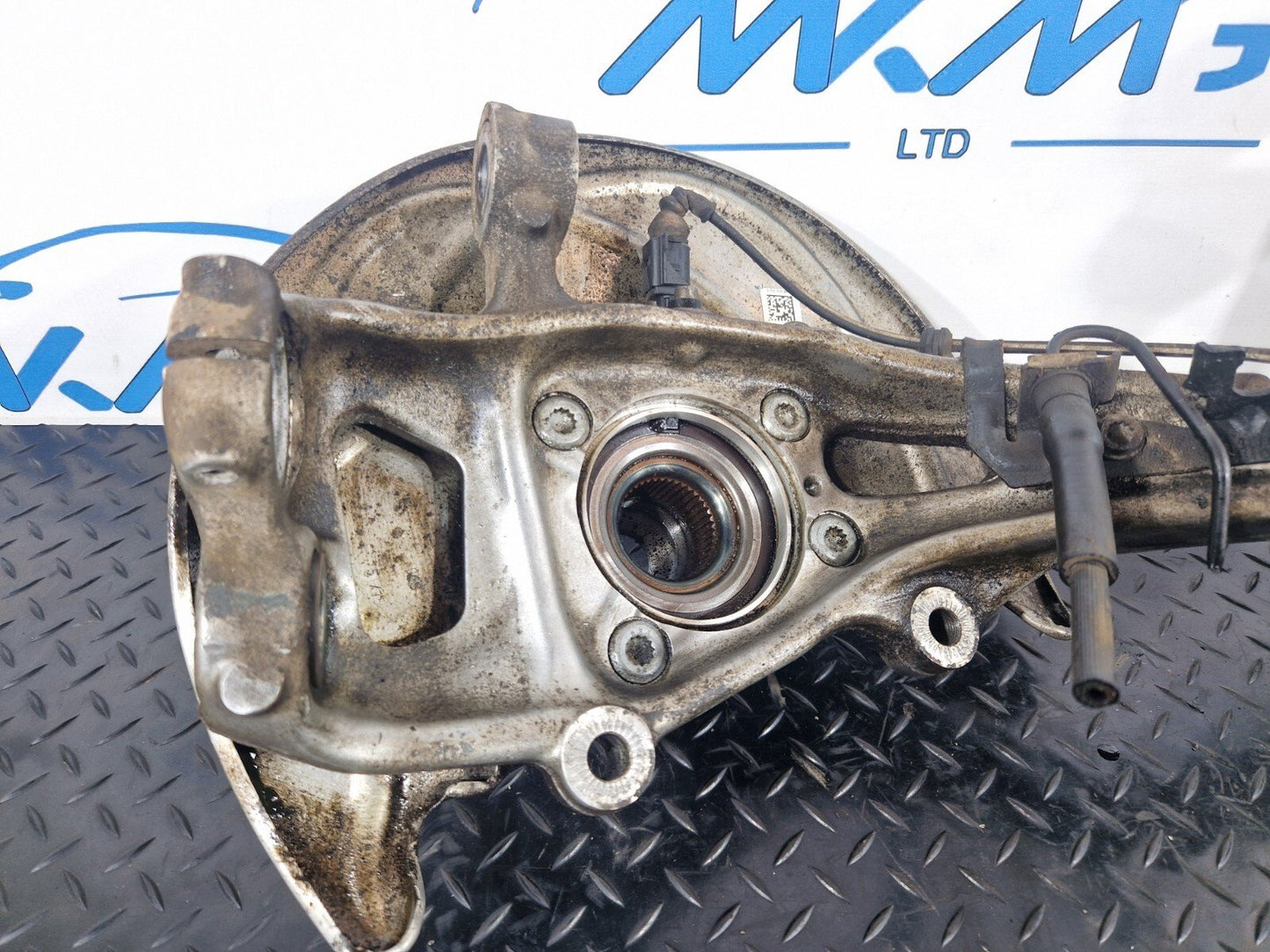 16-19 AUDI A4 B9 AVANT ULTRA SPORT HUB STUB & WISHBONES FRONT RIGHT 8W0407242F