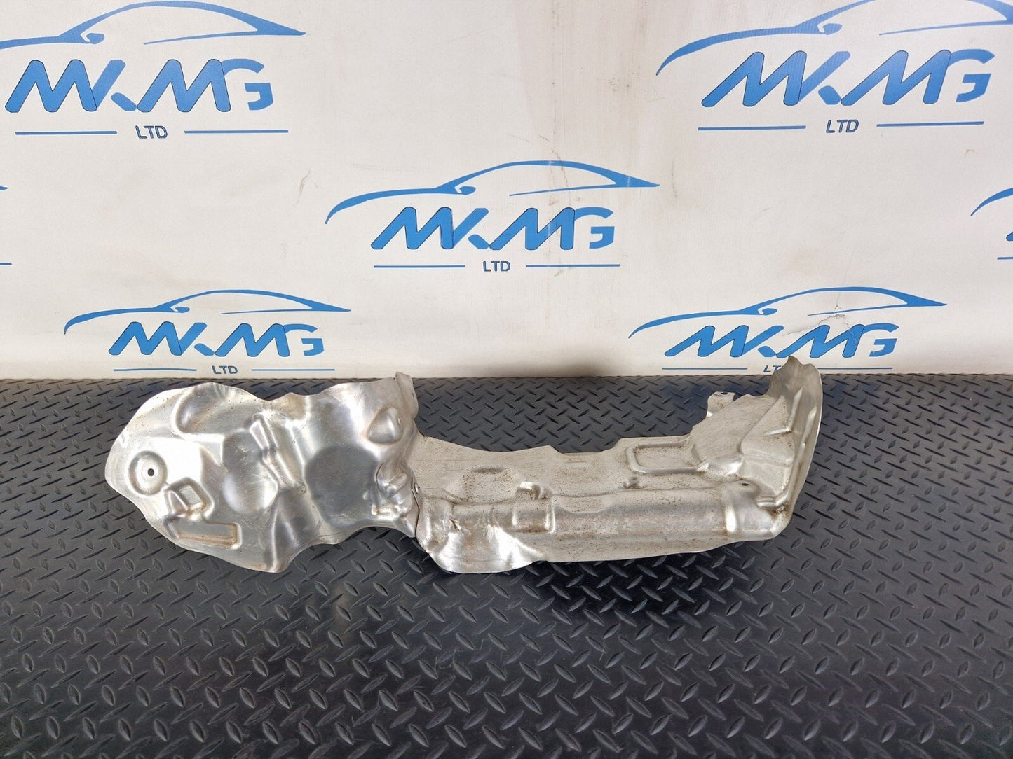 BMW 1 2 X1 X2 SERIES F40 F44 F45 F48 STEERING RACK HEAT RESISTANT PLATE 6869739