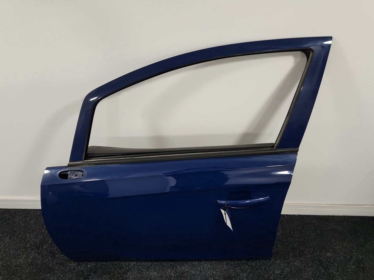 Vauxhall Corsa MK4 (4500) Hatchback Front Left Passenger Complete Door in Blue