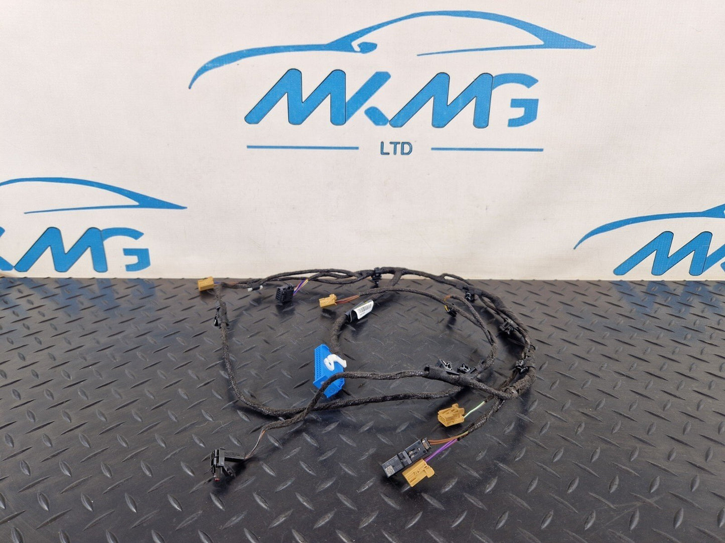 16-19 AUDI A4 B9 GENUINE OEM FRONT RIGHT O/S DOOR WIRING LOOM 8W0971035