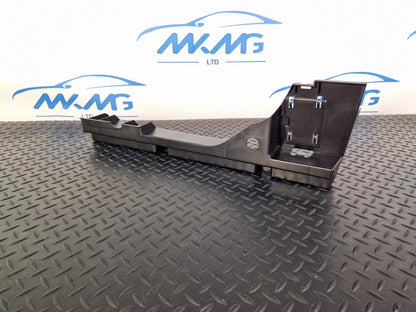 14-19 MERCEDES BENZ GLA X156 OEM RIGHT QUARTER PANEL TRIM BRACKET A1568901200