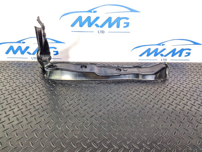 15-18 AUDI A7 4G FRONT RIGHT WING FENDER END SEAL PLATE 4G8821112A